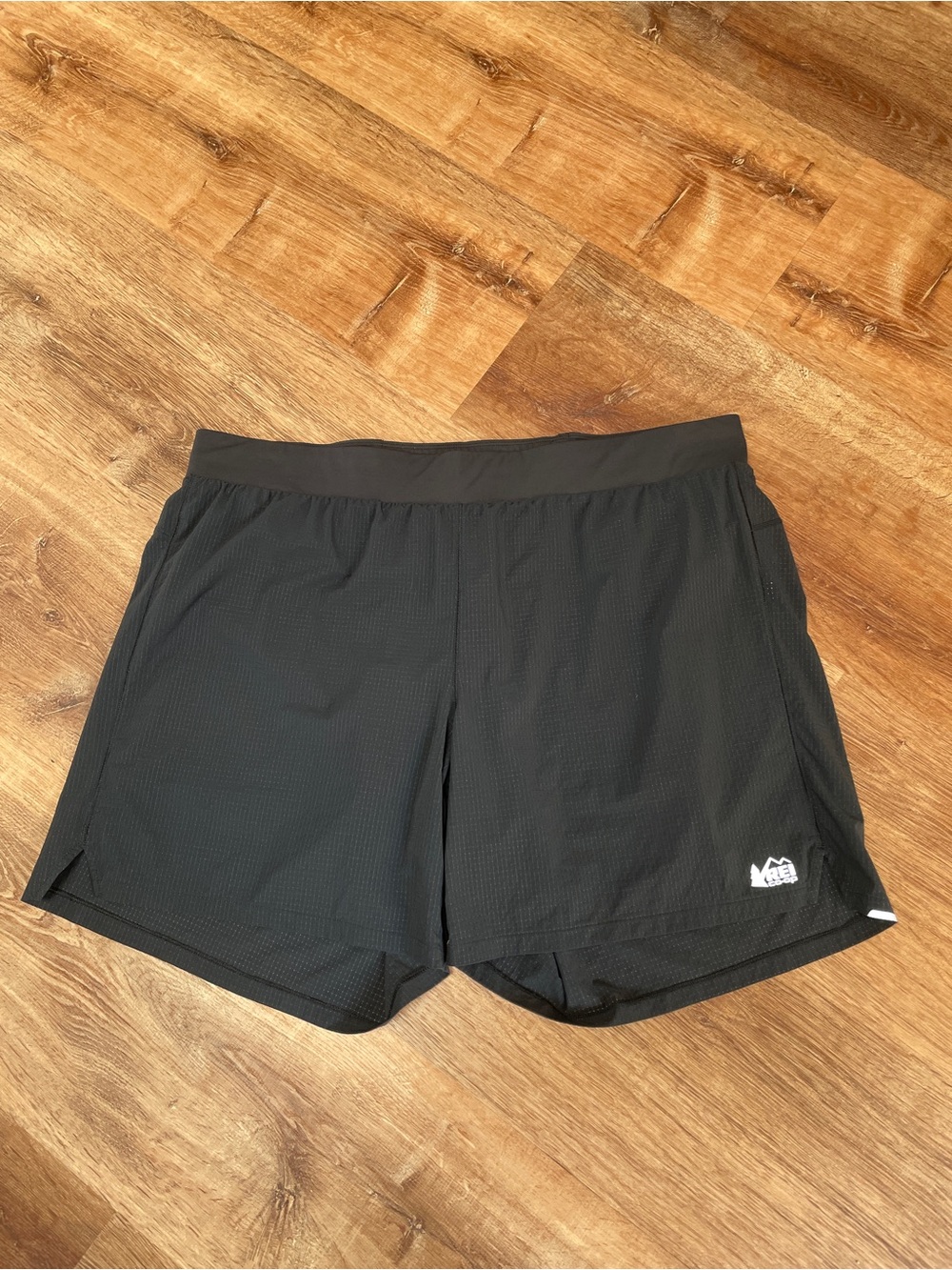 REI COOP Mens Swiftland Running Shorts Size XL Black Zip Pocket Boxer Brief